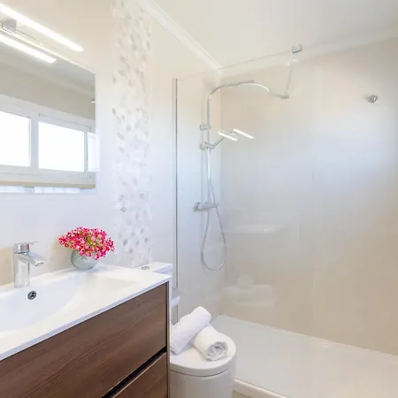 Luxury Premium Salinas