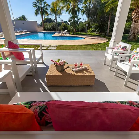 Luxury Premium Salinas Villa