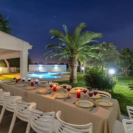 Fidalsa Luxurious Salinas And Sea