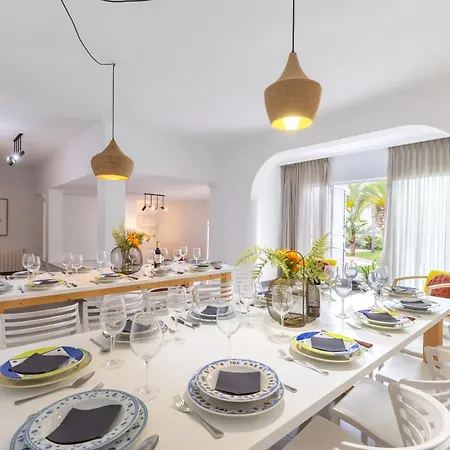 Luxury Premium Salinas Villa *